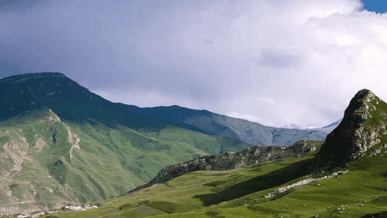 Quba, Azerbaiyán: Guía de una Ciudad con Historia y Montañas Únicas