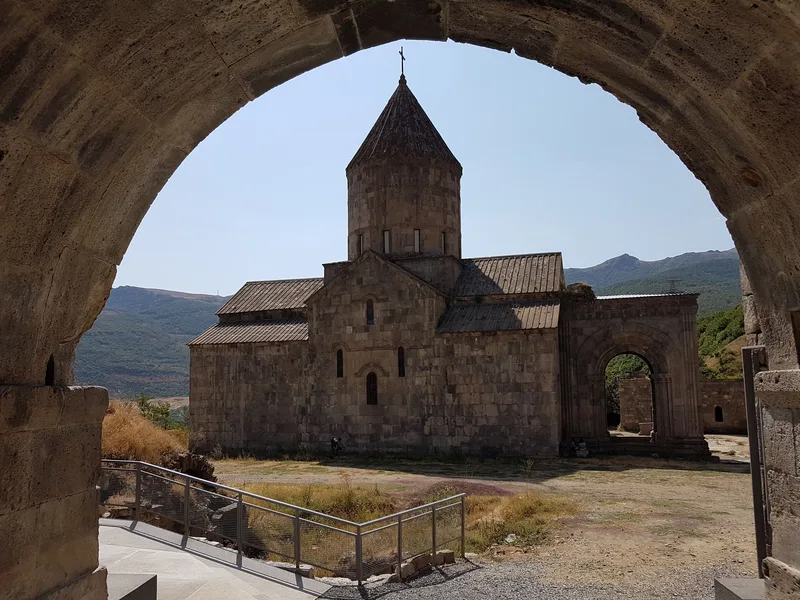 Monasterio de Tatev, Armenia: Historia, Teleférico y Cómo Visitar