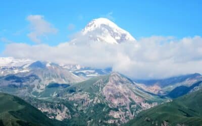 Las Montañas del Cáucaso: Todo lo que Necesitas Saber